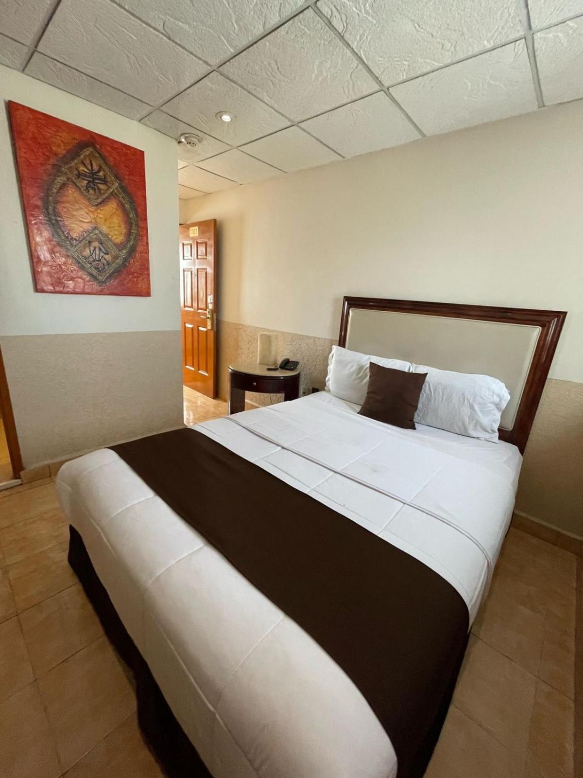 El Regio Hotel Monterrey Eksteriør billede
